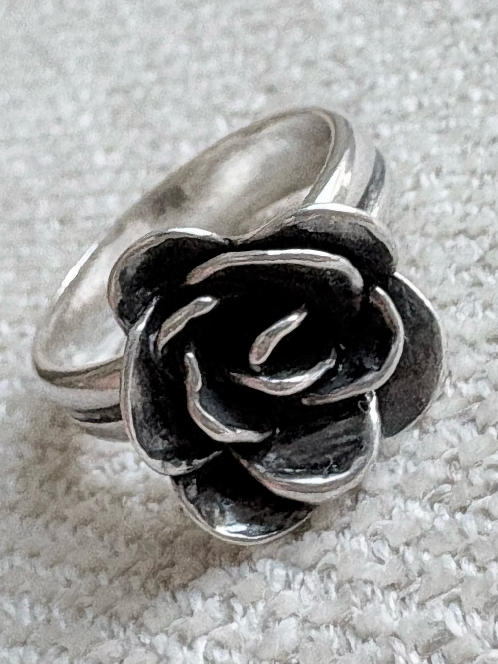 Silpada Sterling Silver Rose Ring, RETIRED, R2207, Size 8